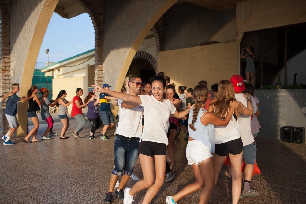 Students taking part in a lesson on Cuban Salsa. | Photo by Trip Leader James Bernal